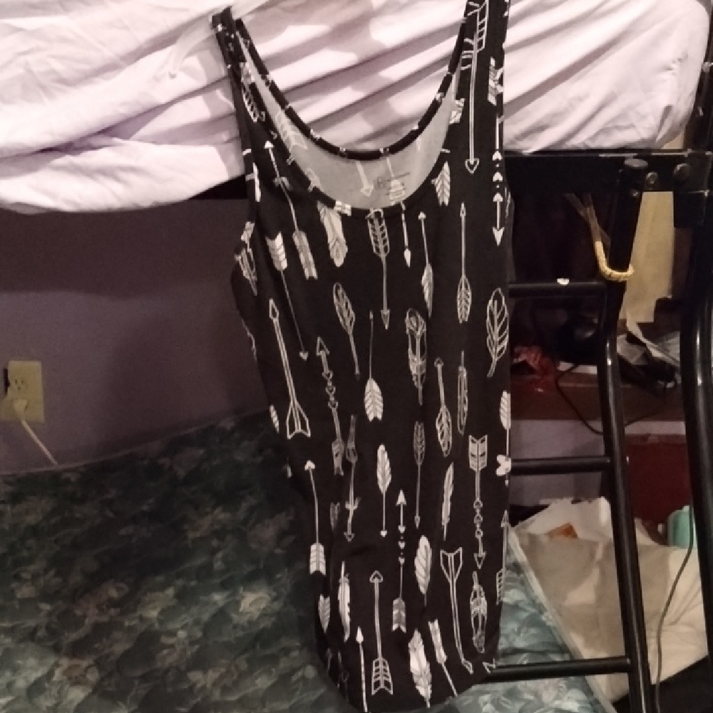 No Boundaries Black and White Tank Top